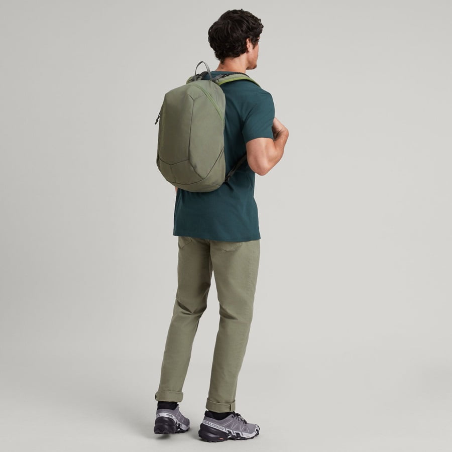 Kathmandu Gluon Beyond Pack - 18L