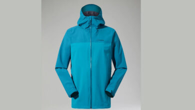 Berghaus Men's Arnaby Hooded Waterproof Jacket - Turquoise
