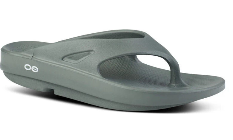 OOFOS Women's OOriginal Sandal – Olive