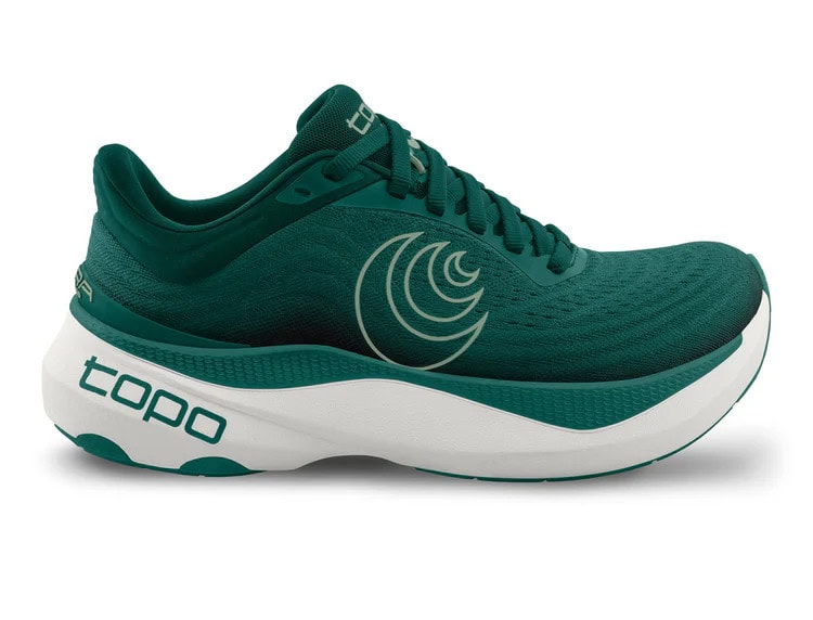 Breathable outdoor running shoe with enhanced grip and lightweight support for outdoor adventures.