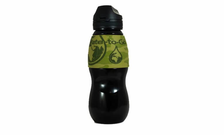 Water-to-Go 75cl Classic Bottle in black with a Camo band