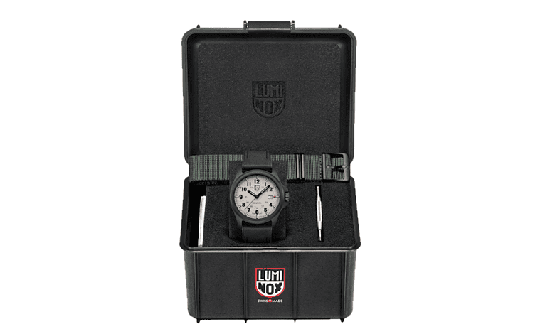 Luminox Atacama Field