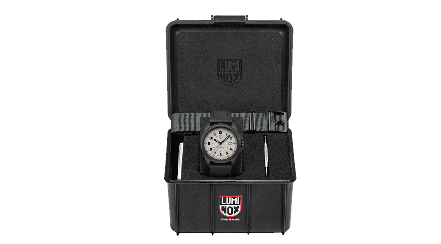 Luminox Atacama Field