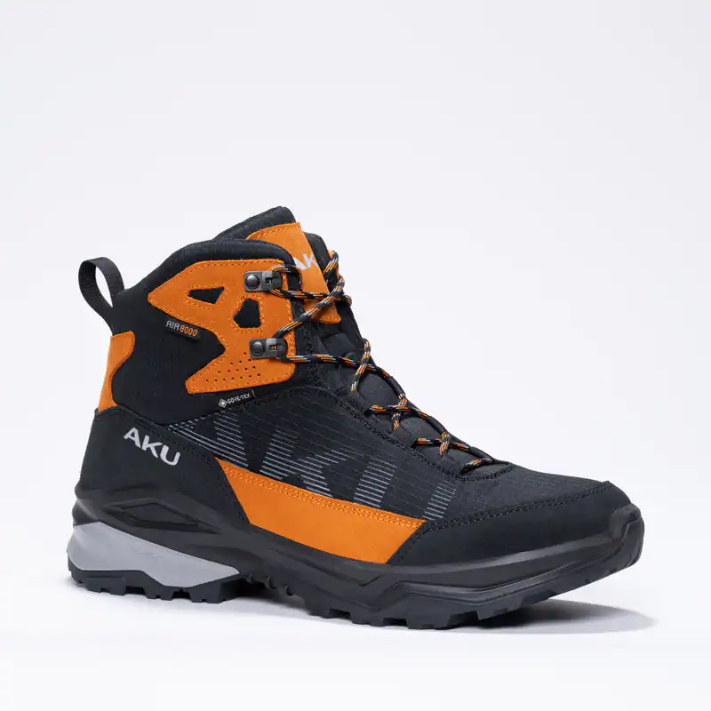 Outdoor Insight waterproof hiking boot with GTX membrane in black and orange.