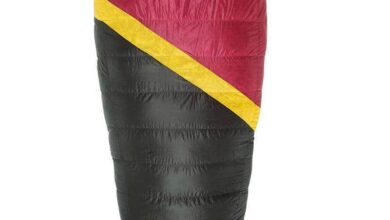 Sierra Designs Women's Nitro 20°F (-7°C) 800-Fill DriDown Sleeping Bag - Regular - Sangria/Yellow/Peat